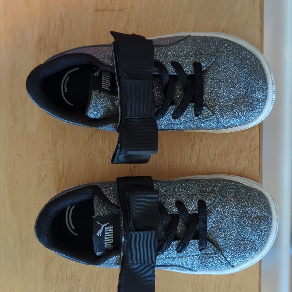 Puma toddler girl shoes Sz 10c